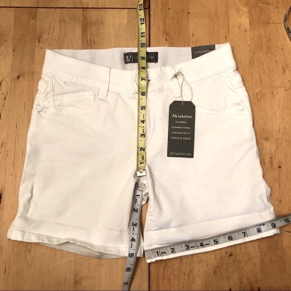 Wit & Wisdom Ab-solution Cuffed White Shorts - Picture 7 of 9